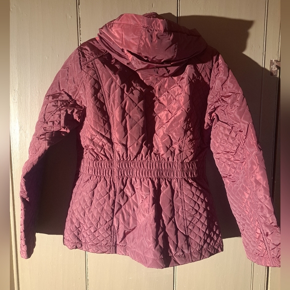 Fashion Nova "Quit Tripping" Quilted Jacket. Size medium. Color Wine red. - Picture 6 of 7